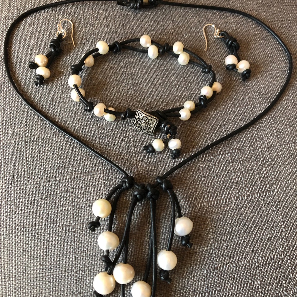 New Handmade Pearl 3 Piece Set~Black Leather Cord and Cultured Pearls~Gift Boxed